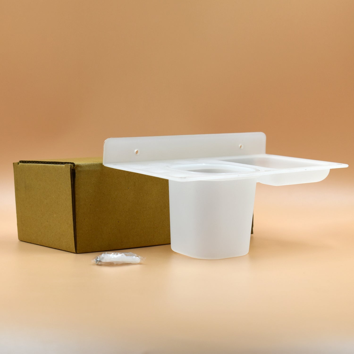 4776 3 in 1 Plastic Soap Dish and plastic soap dish tray used in bathroom and kitchen purposes. 4776 3 in 1 Plastic Soap Dish and plastic soap dish tray used in bathroom and kitchen purposes.